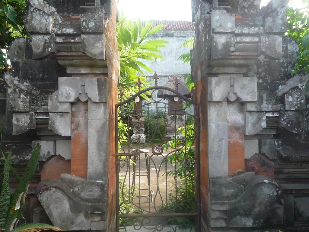 Shindu Home Stay Ubud  Ubud (Bali)