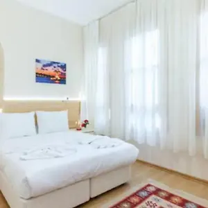 https://otantik-guesthouse.istanbul-turkeyhotels.com