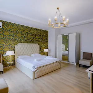 https://golden-g-boutique-hotel.alltbilisihotels.com